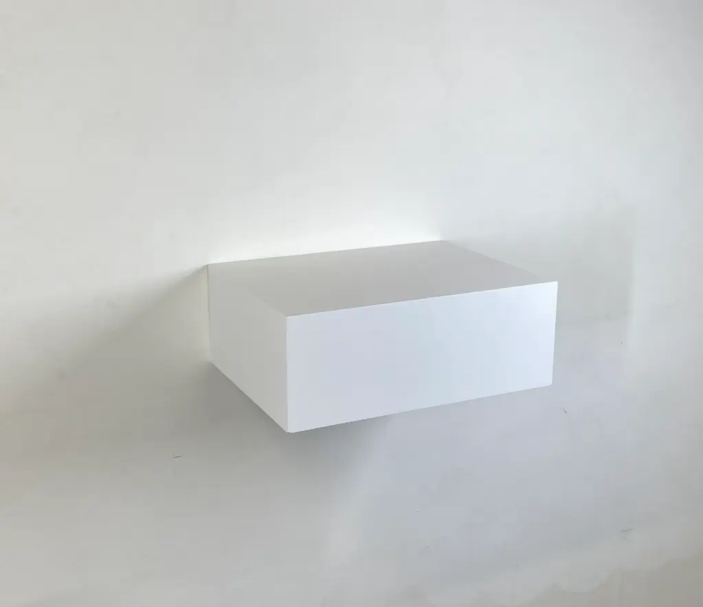 Wall plinth - H30/25/40 cm - White