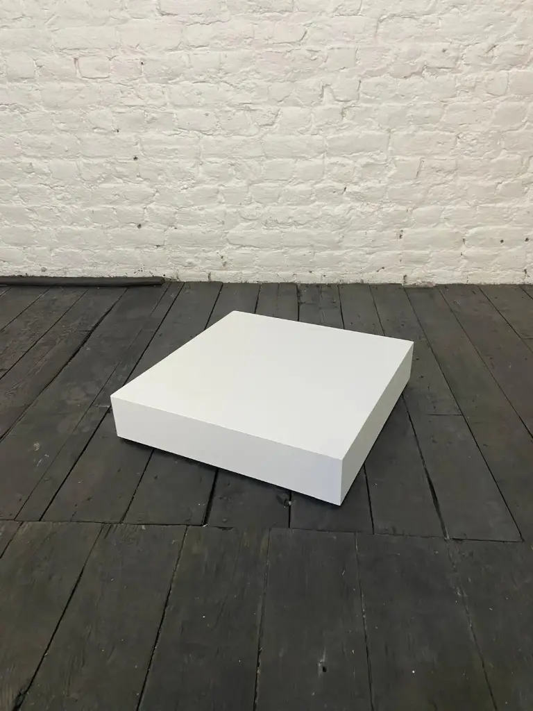 Socle en stock - H10/50/50 cm - Blanc