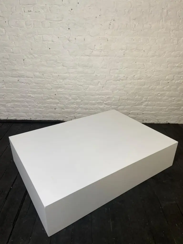 Socle en stock - H30/140/100 cm - Blanc