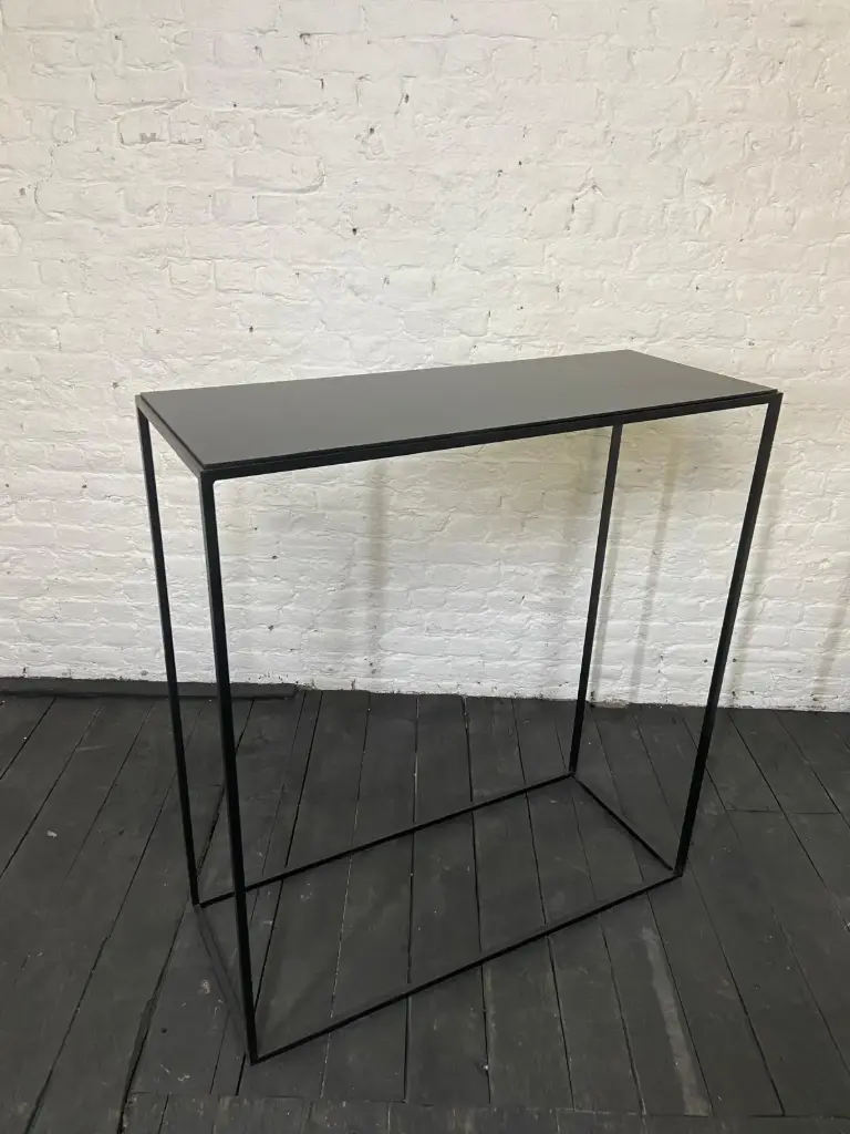 Plinth in metal in stock - H110/100/40 cm - Black
