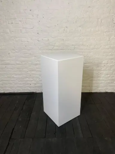 [P0283] Socle en stock - H100/45/45 cm - Blanc