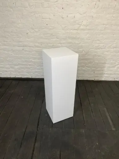 Socle de stock - H90/30/30 cm - Blanc