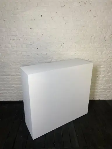 Socle en stock - H110/100/50 cm - Blanc