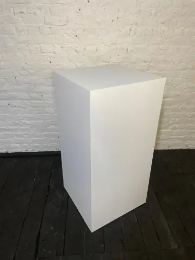 [P0181] Socle en stock - H110/55/55 cm - Blanc