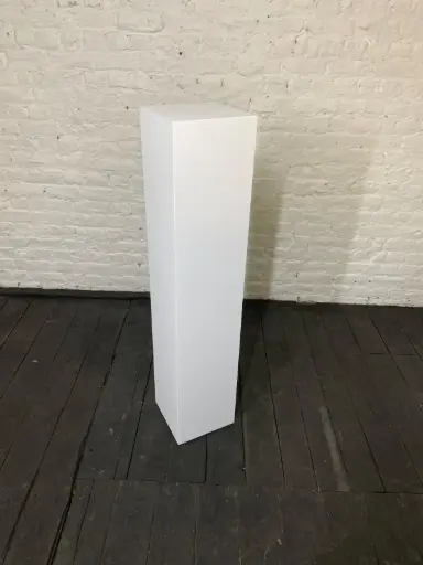 Socle en stock - H120/25/25 cm - Blanc