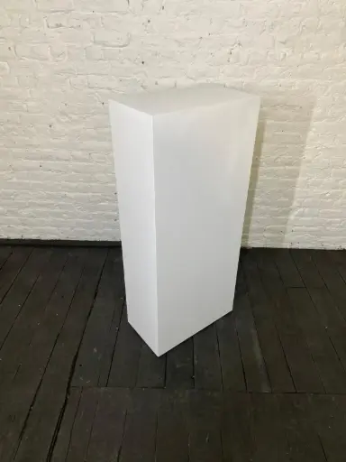 [P0297] Socle en stock - H126/56/31 cm - Blanc