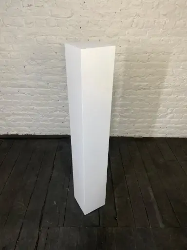 [P0255] Plinth in stock - H130/20/20 cm - White