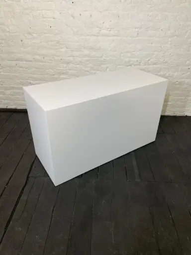 Socle en stock - H70/120/50 cm - Blanc