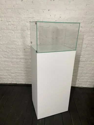 Vitrine en stock - H35/55/44 cm - Verre extra clair